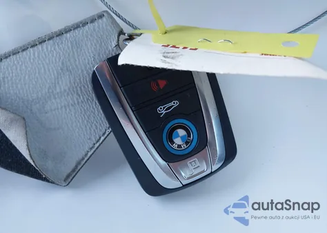 2019 BMW I8 z USA, uszkodzony, nr VIN WBY2Z6C54KVG97818